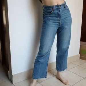 🦋 Levi's Ribcage Straight Ankle Jeans
